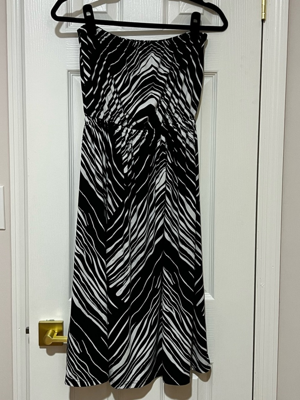 5th & Love Black and White Zebra Print Maxi Dress
